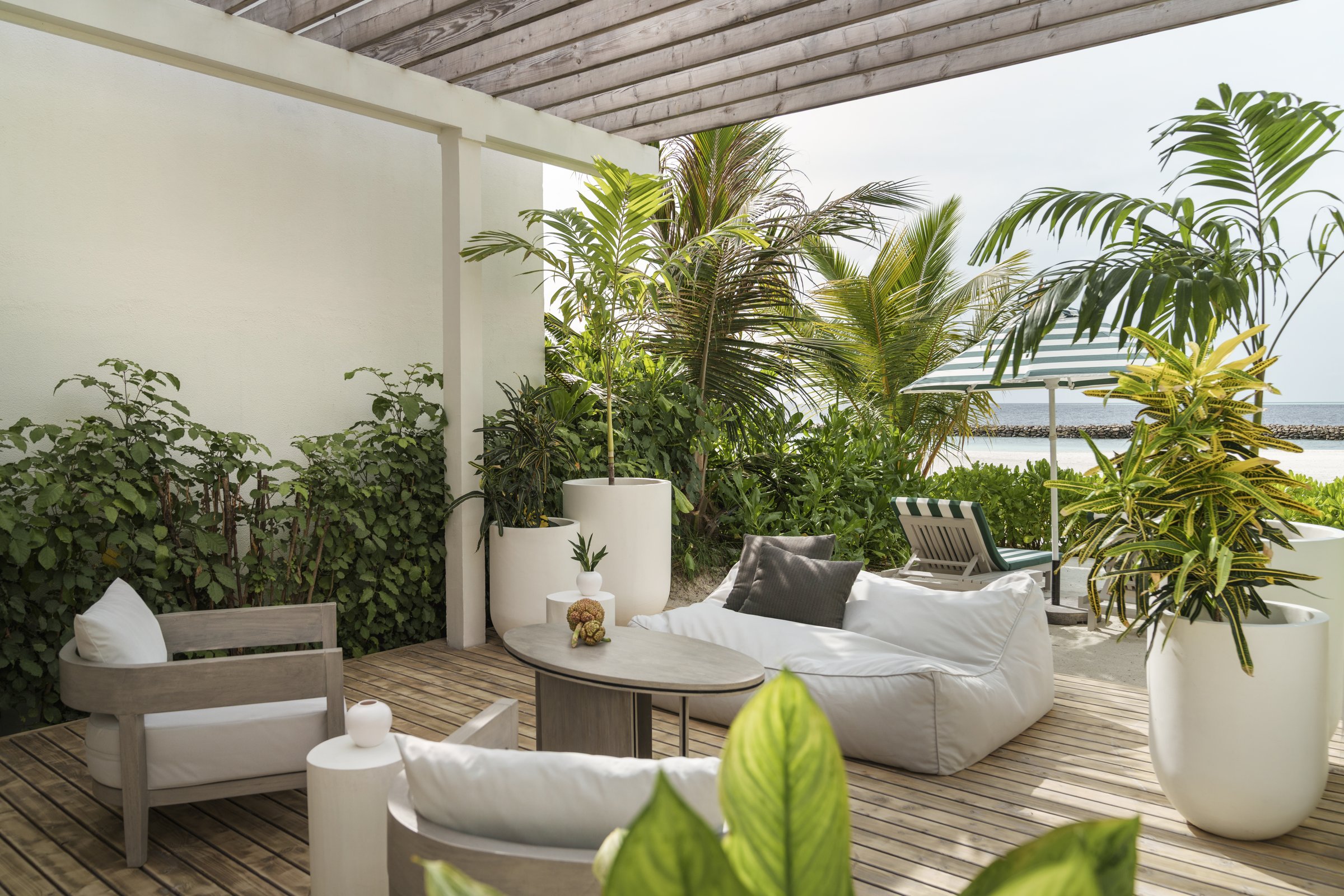 Grand Beach Villa with Pool at Sun Siyam Iru Veli thumbnail 6